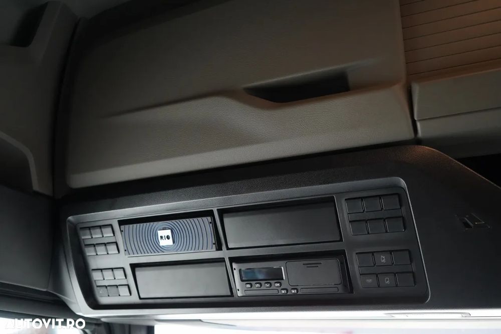 MAN TGX 26.520 / 6x2 / 9.3 M CORTINĂ / ACOPERIȘ RIDICABIL / AXĂ RIDICABILĂ / DIRECȚIE / NOU - 35