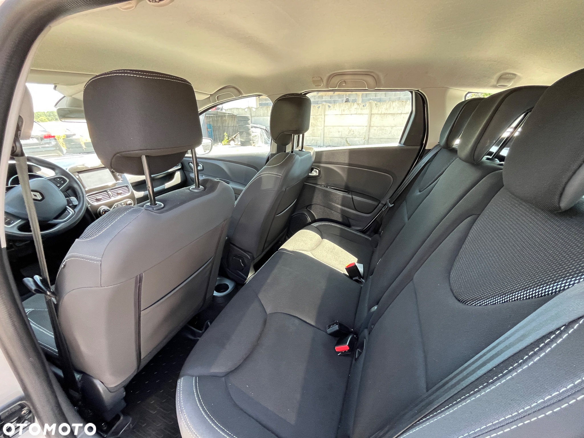 Renault Clio Grandtour Energy dCi 90 EDC Business - 24