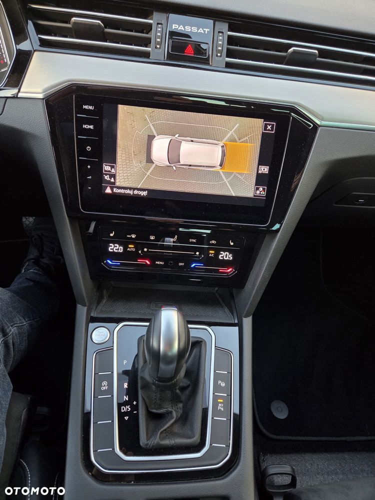 Volkswagen Passat - 15