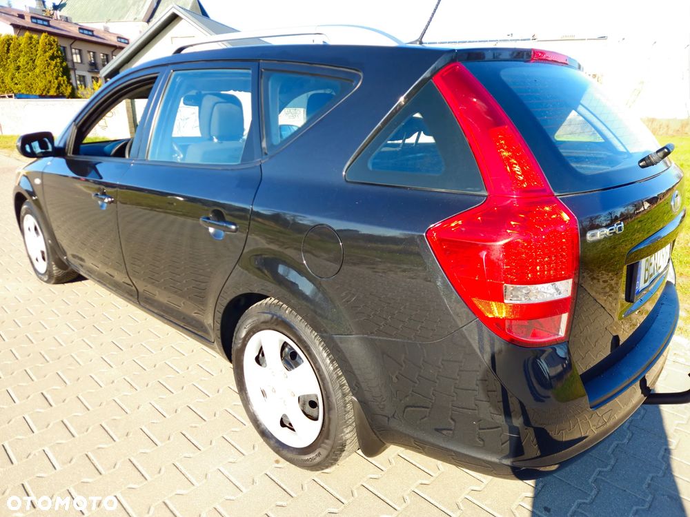 Kia Ceed 1.4 CVVT Spirit - 24