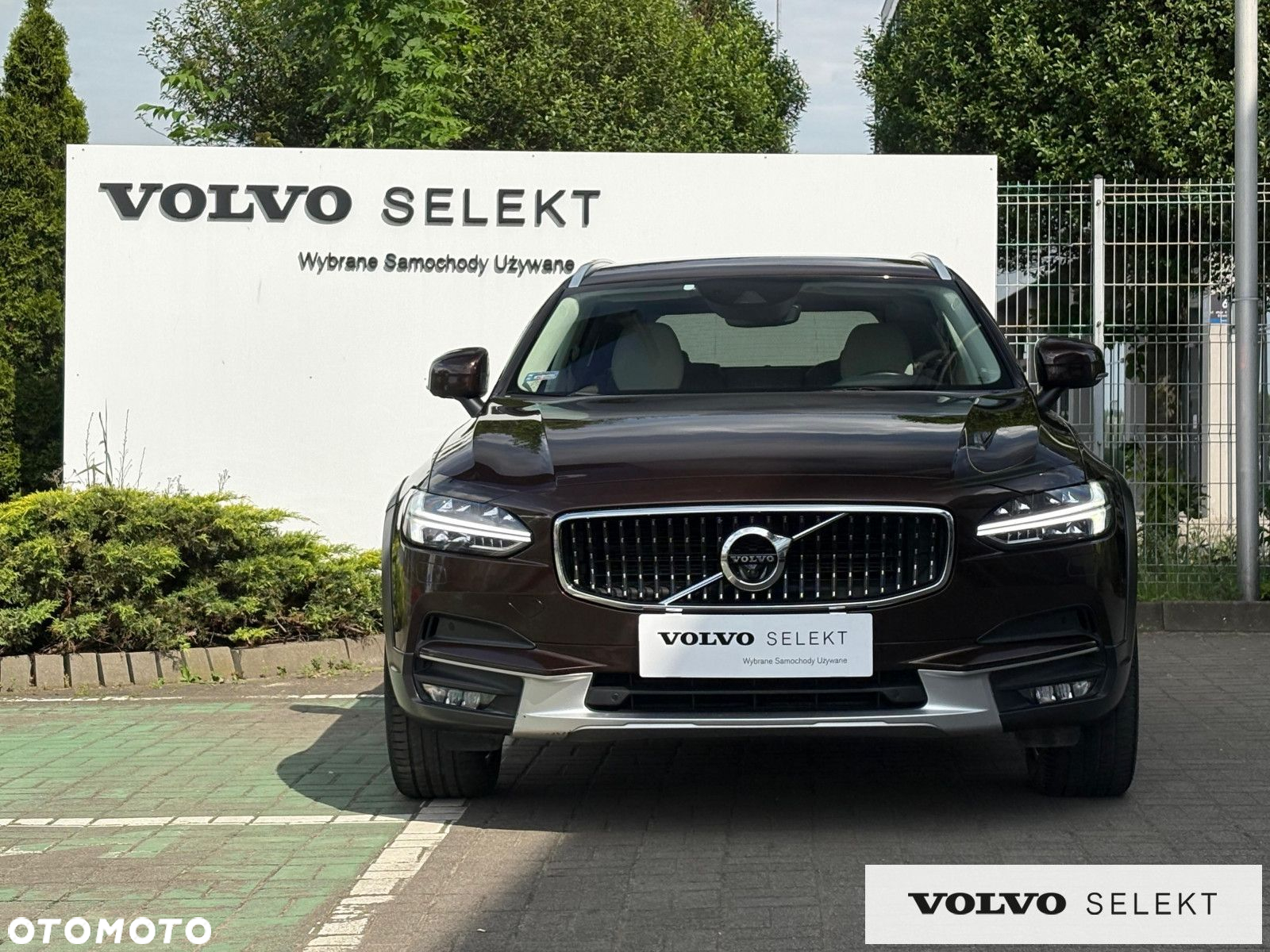 Volvo V90 Cross Country - 4