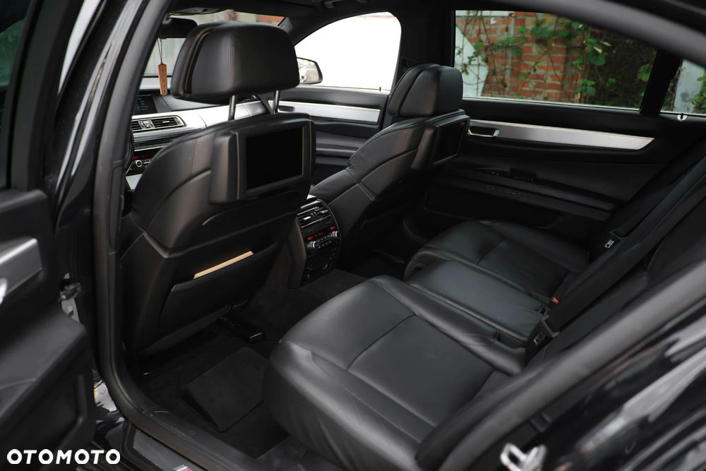BMW Seria 7 730d L - 8