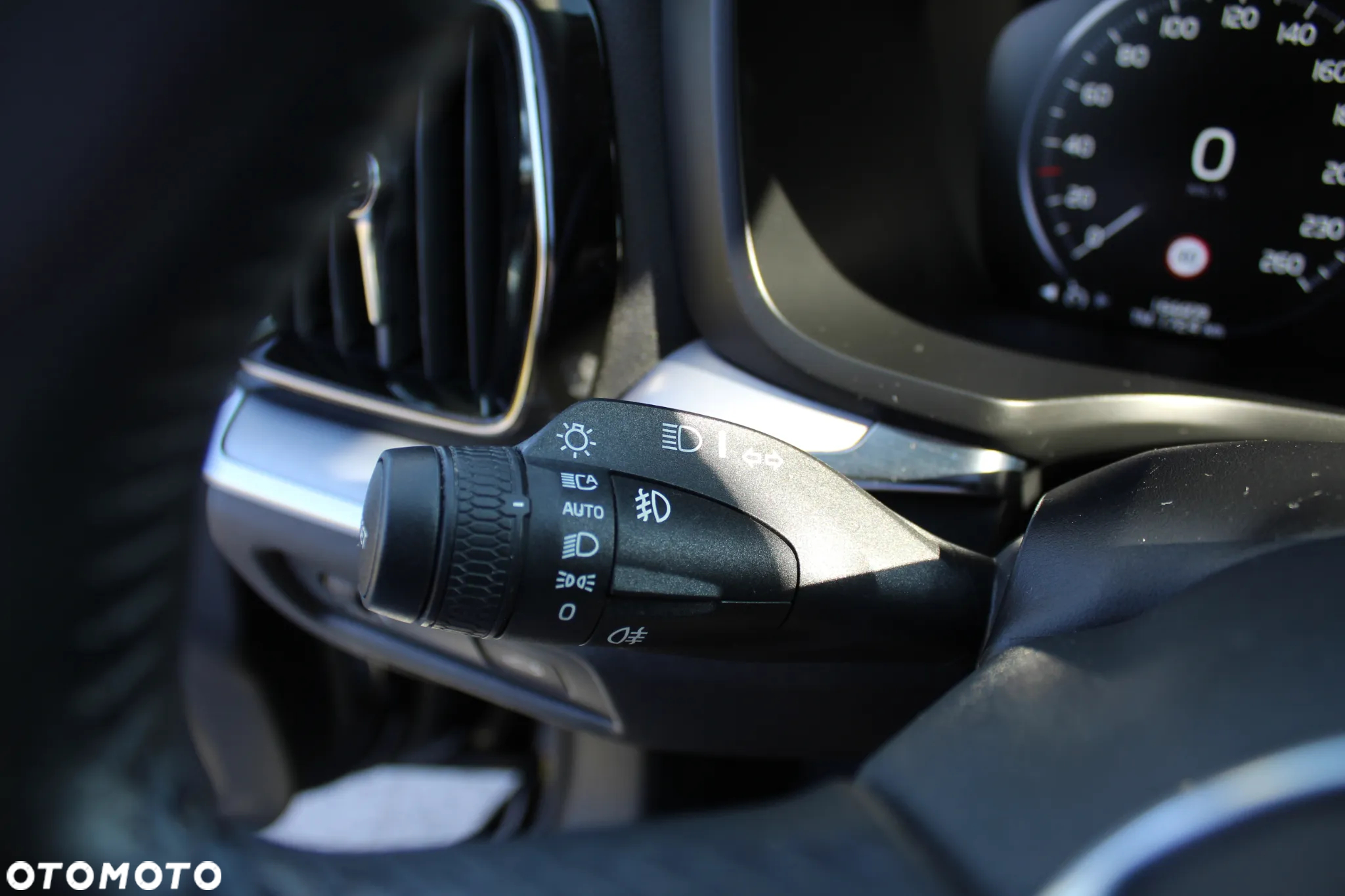 Volvo V60 D3 Momentum - 23