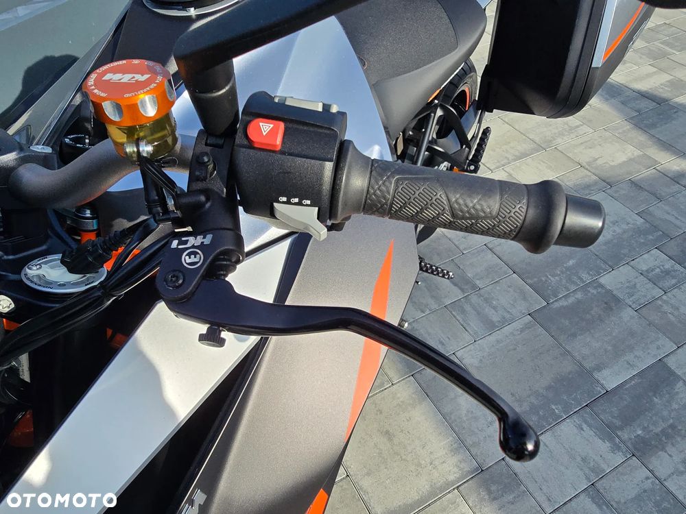 KTM Super Duke - 22
