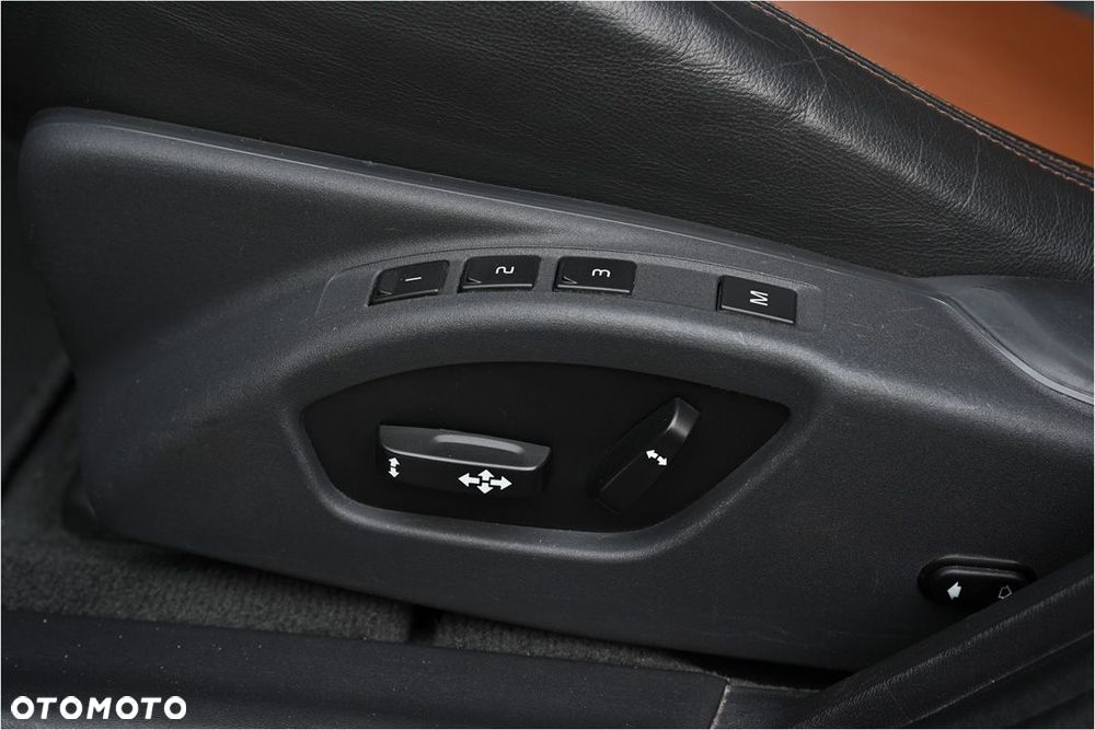 Volvo V60 Cross Country D4 Geartronic Summum - 31