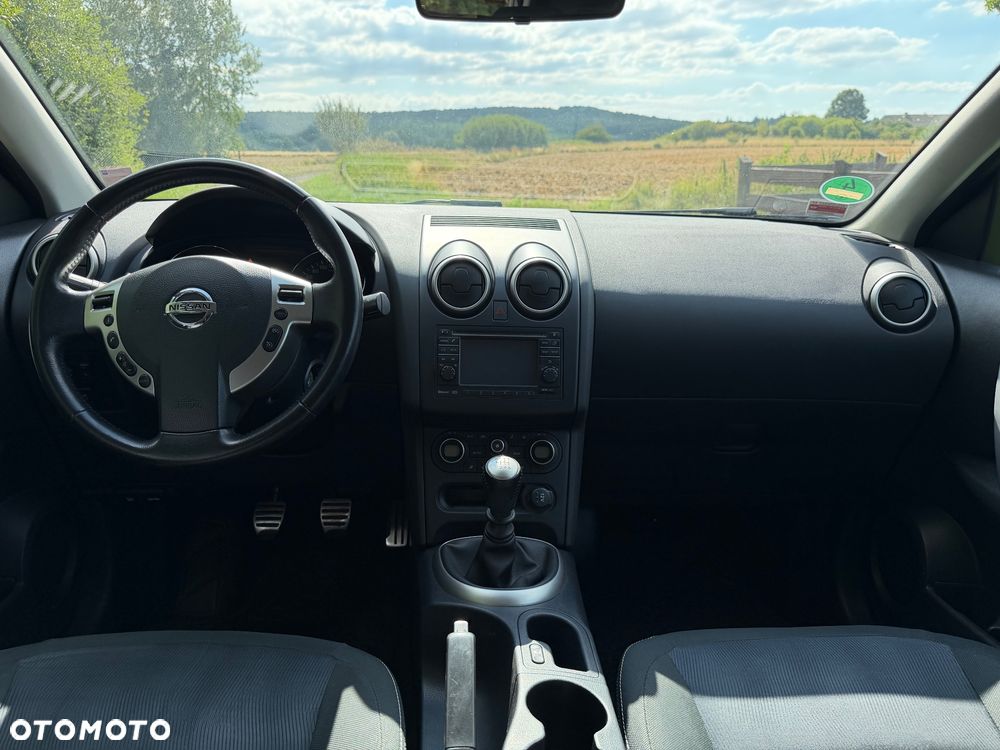Nissan Qashqai 2.0 dCi DPF tekna - 11