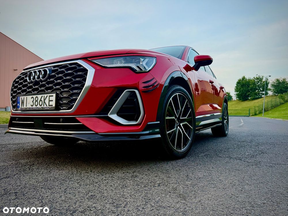 Audi Q3 Sportback - 14