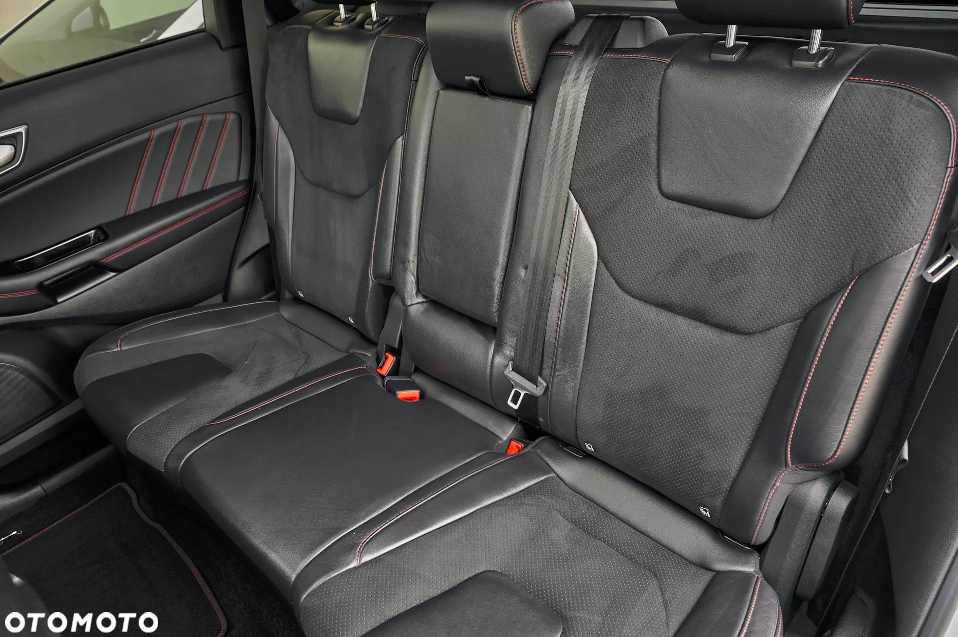Ford Edge 2.0 EcoBlue Twin-Turbo 4WD ST-Line - 19