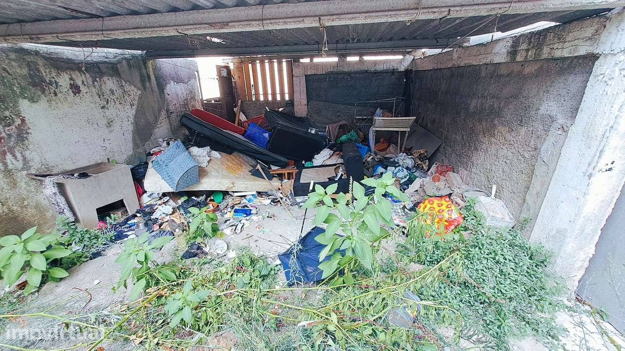 Moradia T6 para reconstrução- Santa Clara, Coimbra - Grande imagem: 5/29