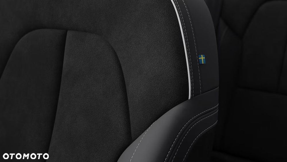 Volvo XC 40 B4 Plus Black Edition - 6