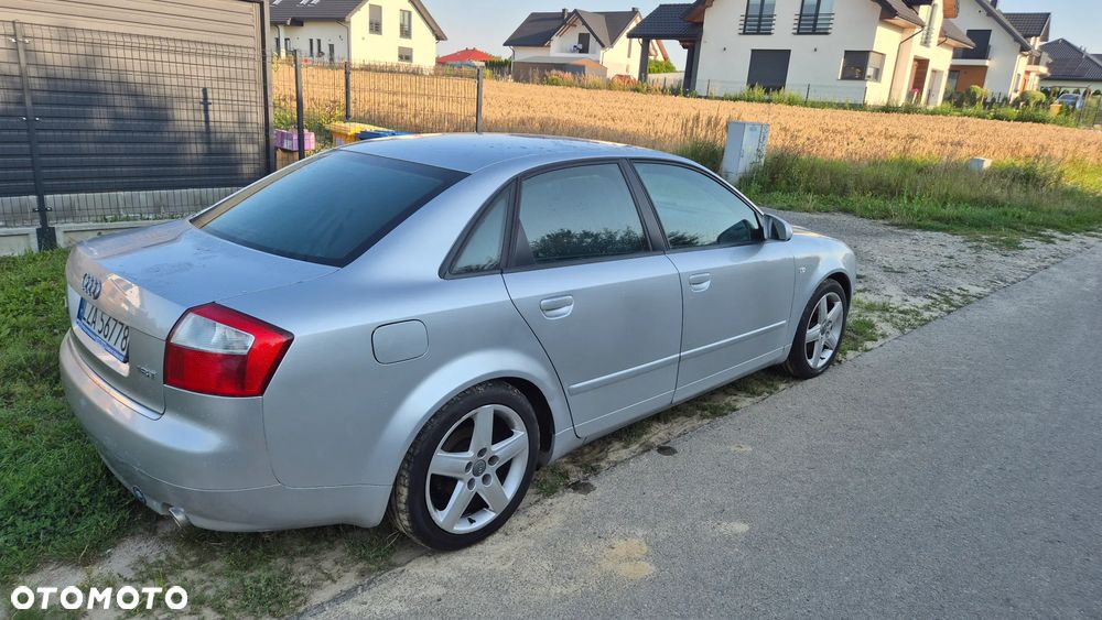 Audi A4 Limousine 1.8T - 8