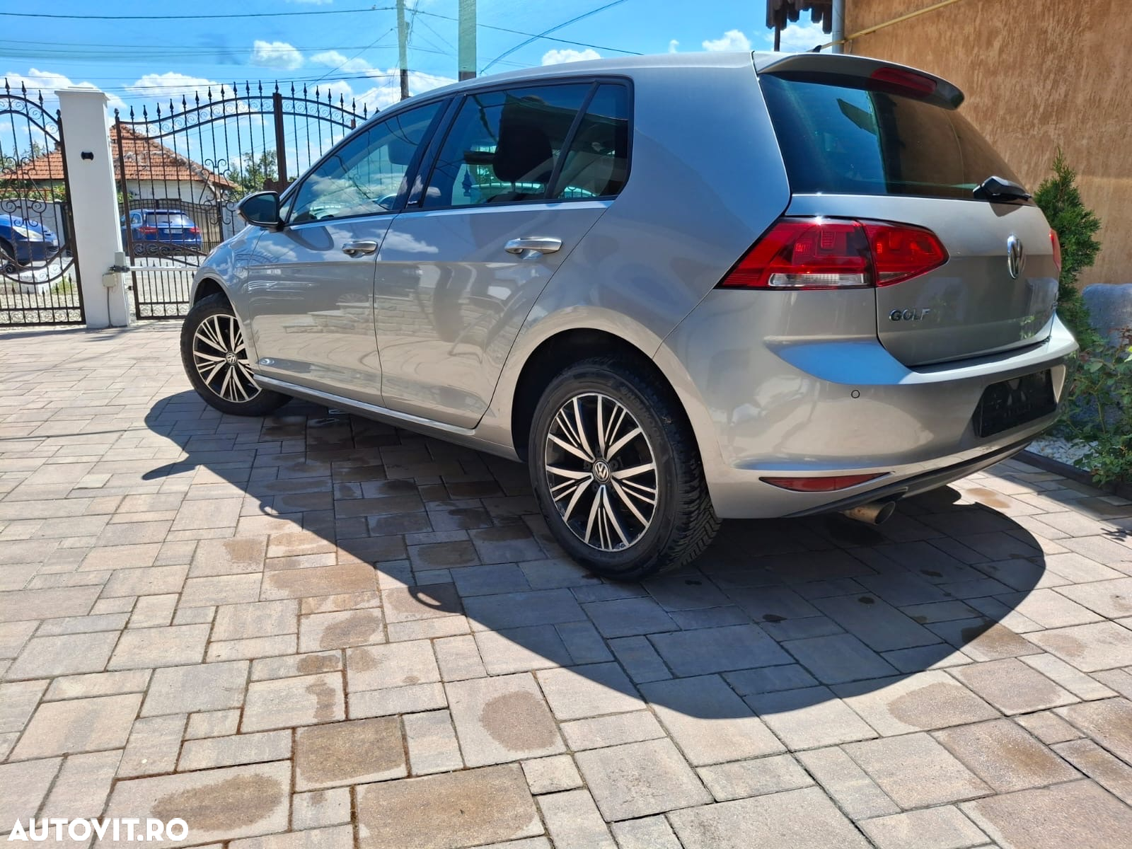 Volkswagen Golf Variant 1.6 TDI BlueMotion Technology Allstar - 6