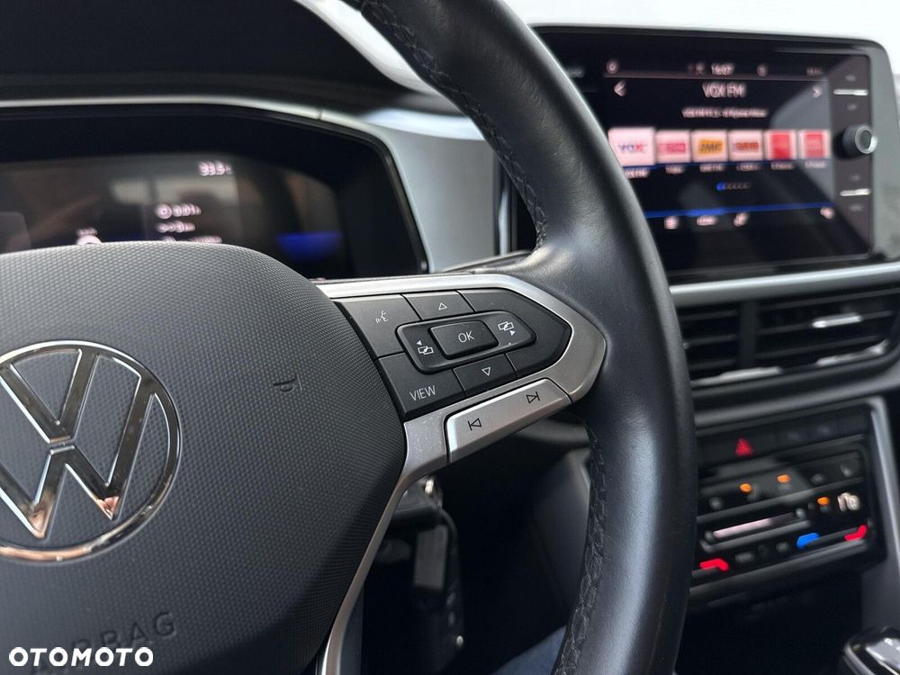 Volkswagen T-Roc - 17