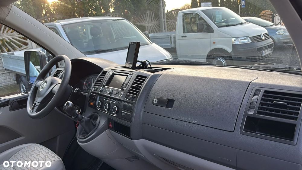 Volkswagen Transporter T5 - 18