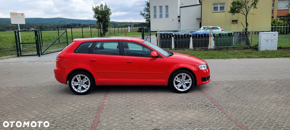 Audi A3 Sportback 1.6 Attraction - 4