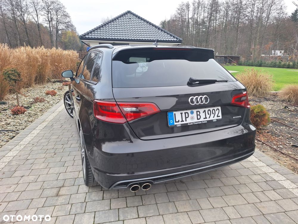 Audi A3 Sportback 2.0 TDI (clean diesel) quattro S tronic S line Sportpaket - 12