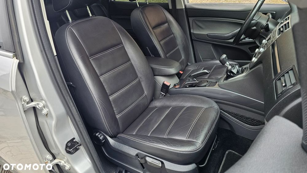 Ford Kuga 2.0 TDCi 2x4 Titanium - 31