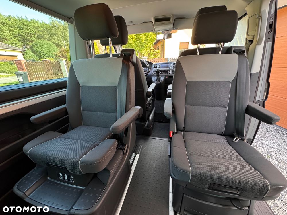 Volkswagen Multivan - 29