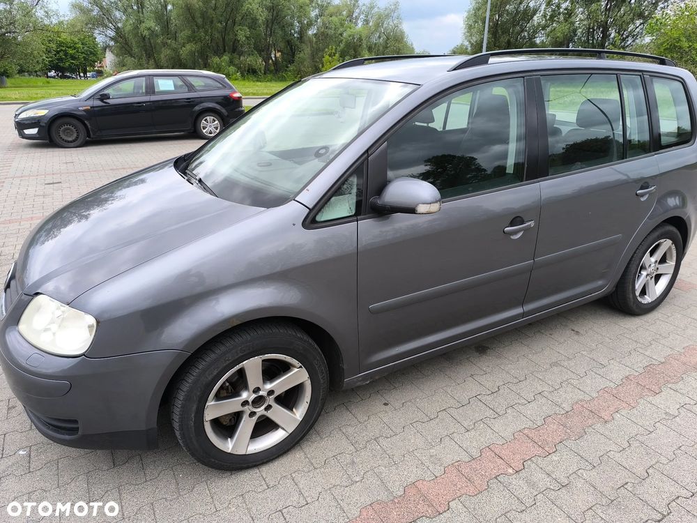 Volkswagen Touran 2.0 TDI DPF Trendline - 1