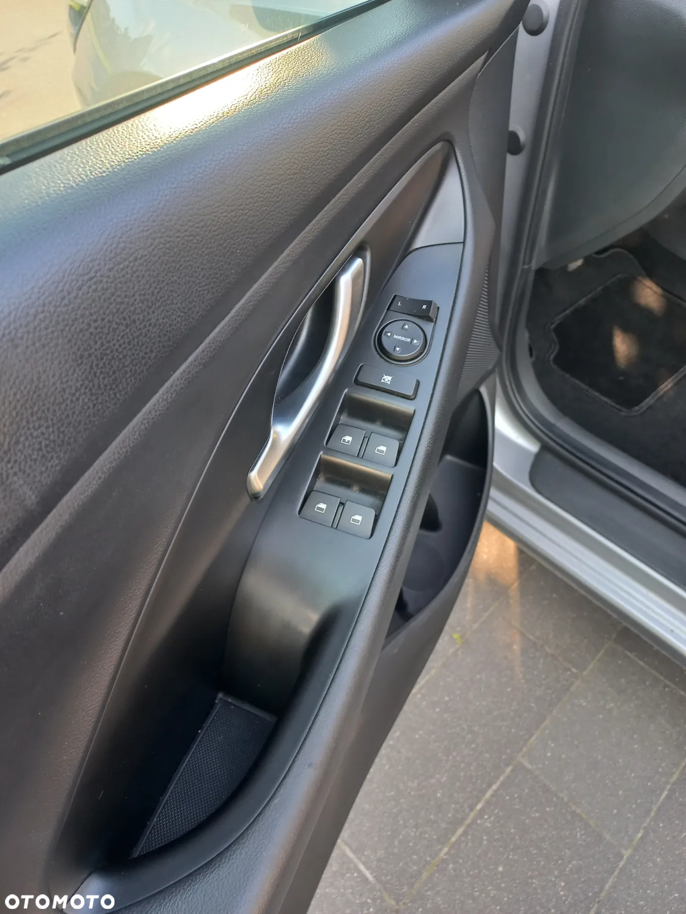 Hyundai i30 1.5 DPI Classic + - 10