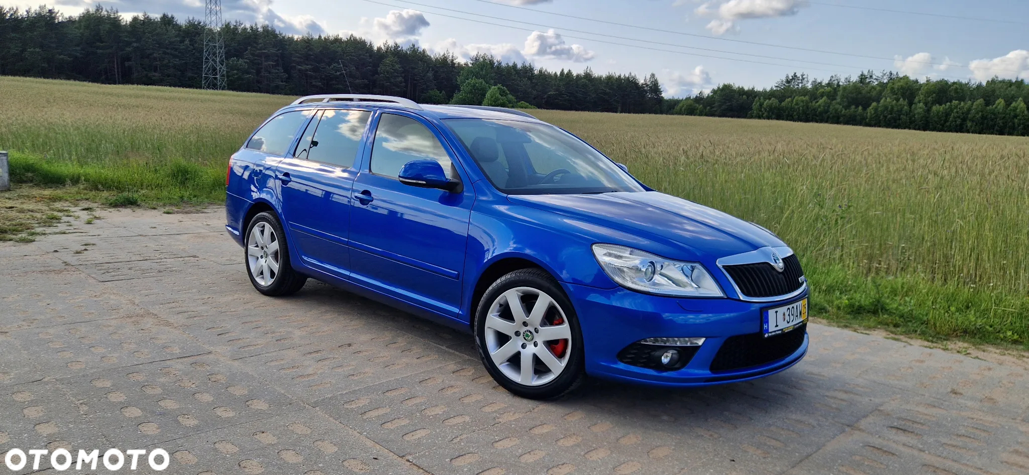 Skoda Octavia Combi 2.0 TDI CR DPF RS - 11