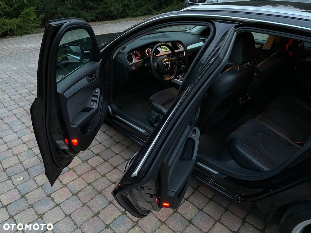 Audi A4 Avant 2.0 TFSI quattro S tronic Ambiente - 26