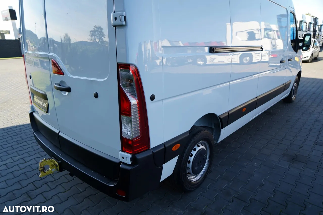 Renault MASTER / BLASZAK / PANEL / MANUAL / CARCASĂ DE REMORCARE / 2022 - 15