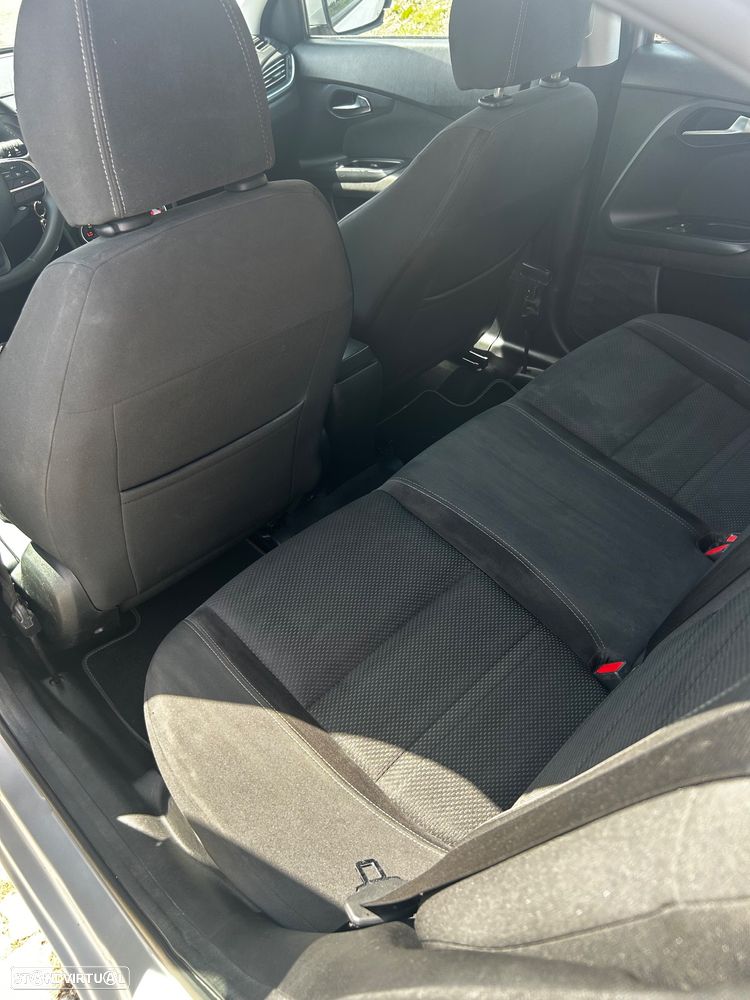 Fiat Tipo 1.3 M-Jet Lounge Tech J17 - 10