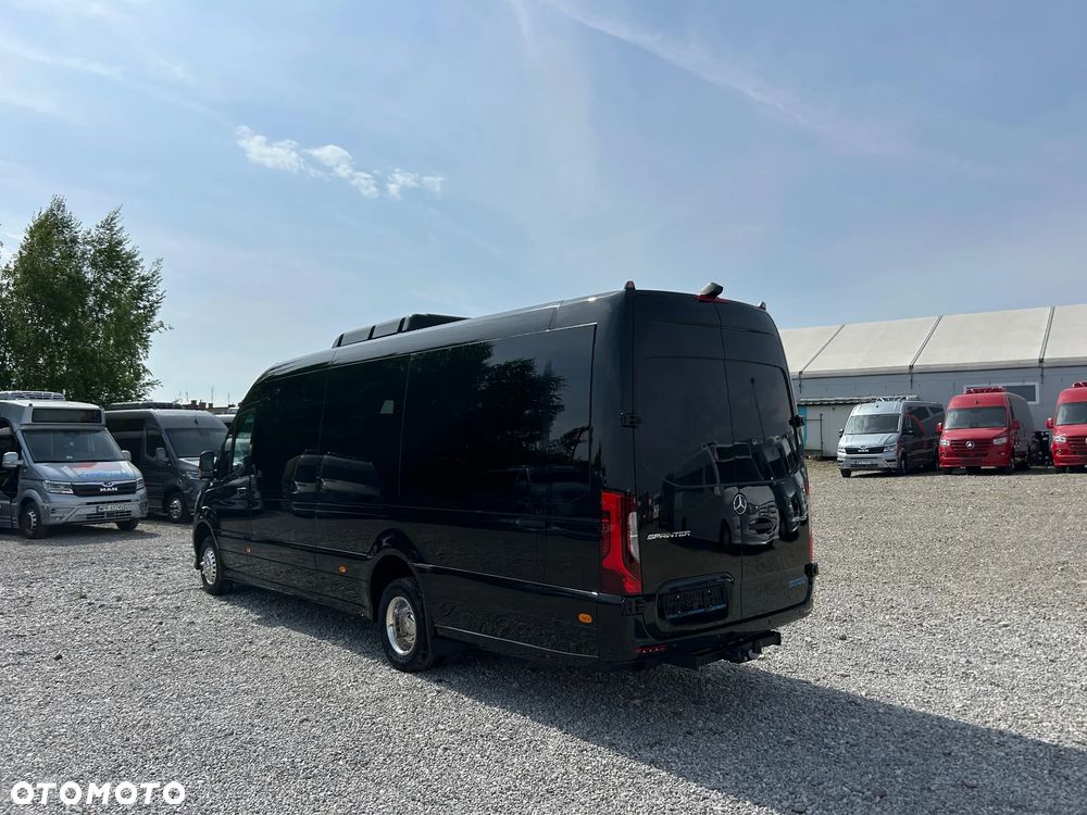 Mercedes-Benz Sprinter 519 - 9