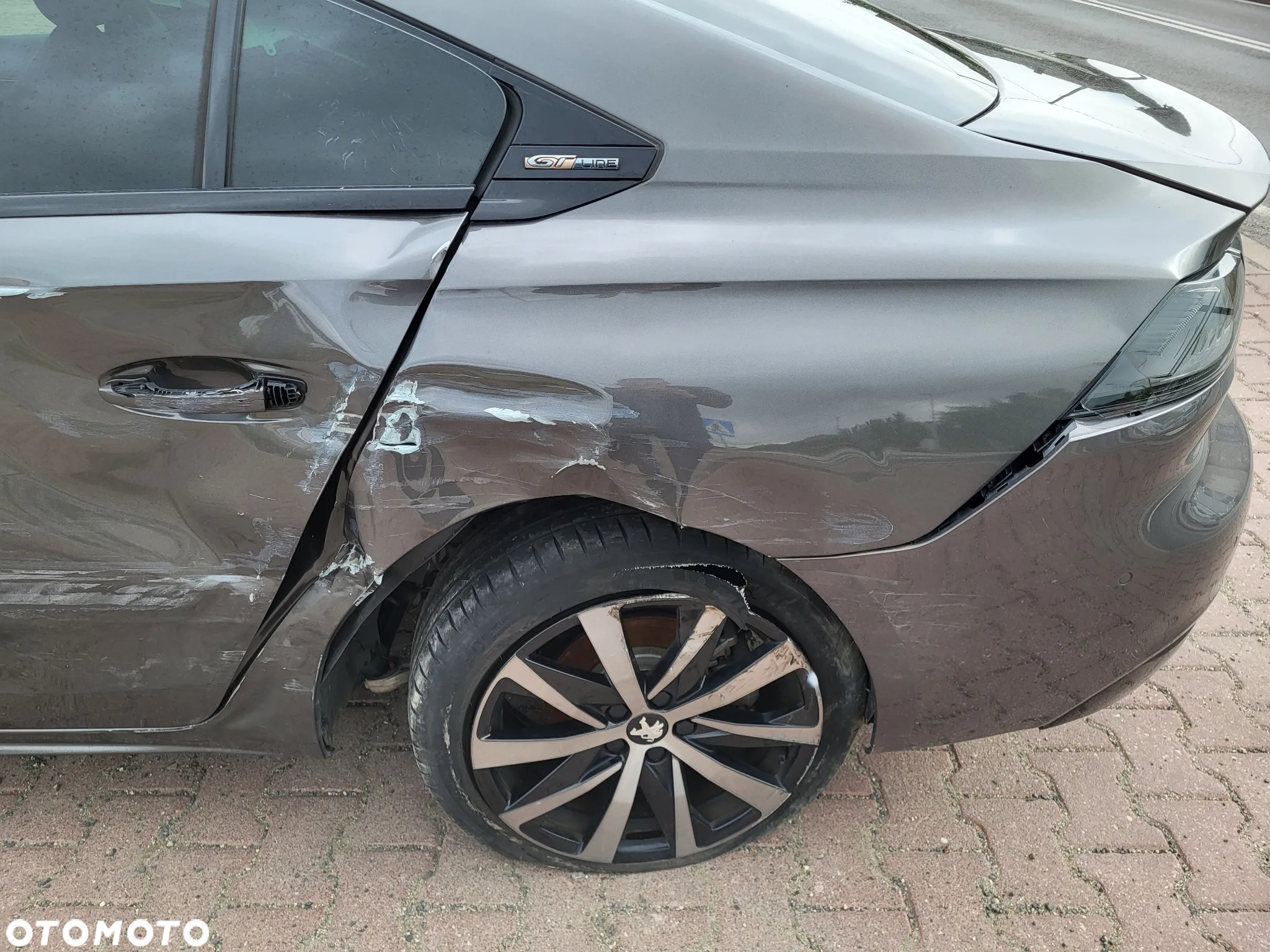 Peugeot 508 BlueHDi 180 EAT6 Stop&Start GT - 15