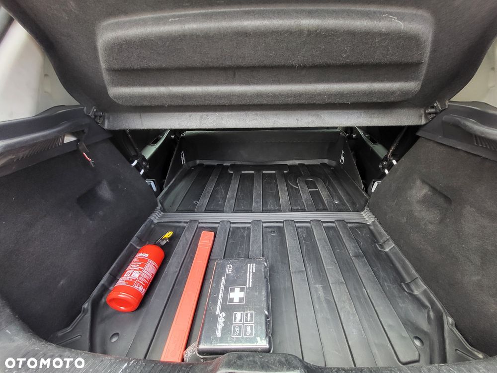 Renault Clio - 28