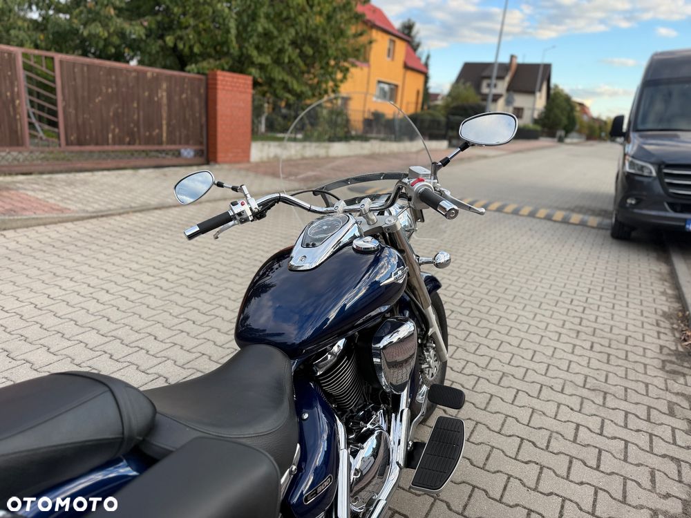 Suzuki Intruder - 14