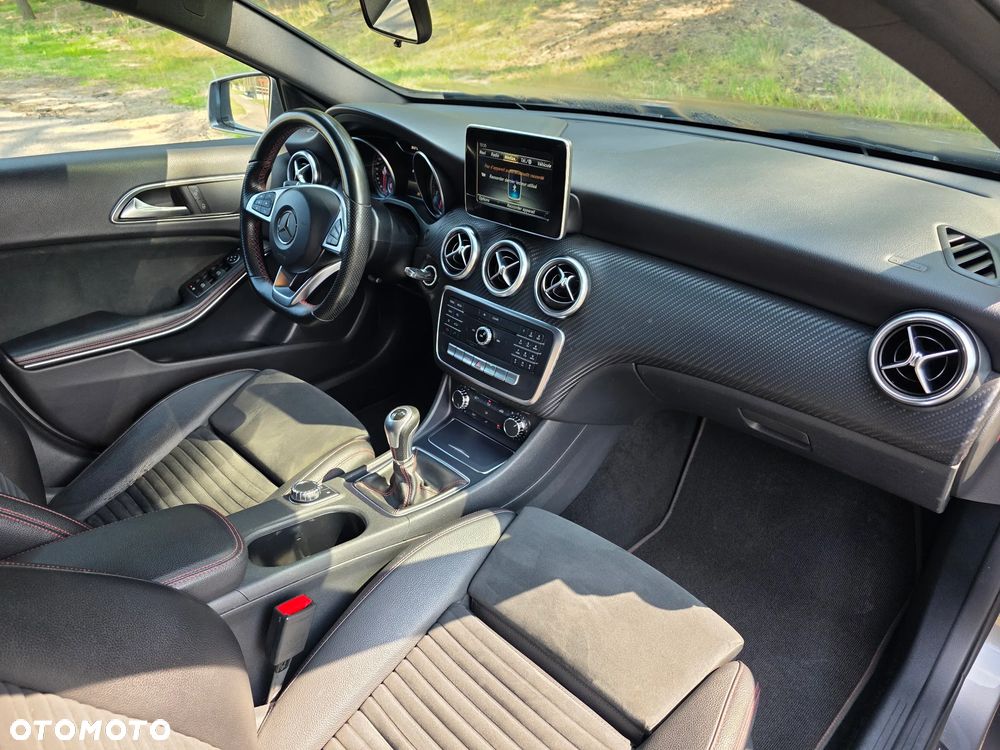 Mercedes-Benz Klasa A 160 AMG Line - 18