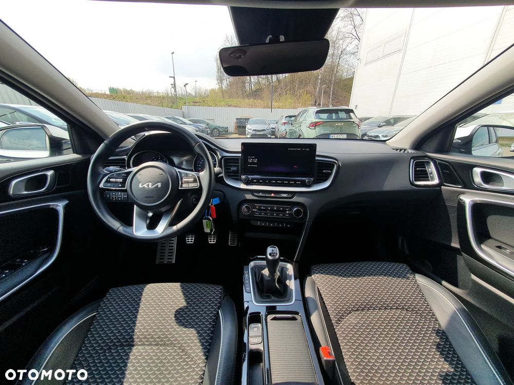 Kia Ceed 1.5 T-GDI Business Line - 28