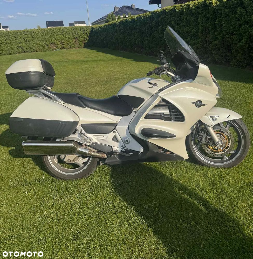 Honda ST - 1