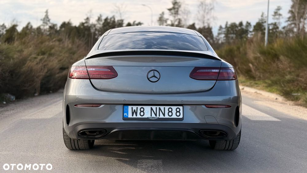 Mercedes-Benz Klasa E - 12