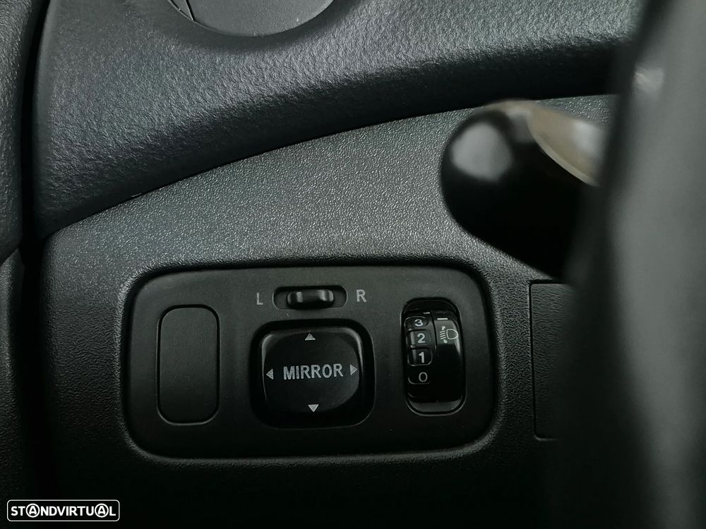 Toyota Yaris 1.0 Sol MMT AC - 13