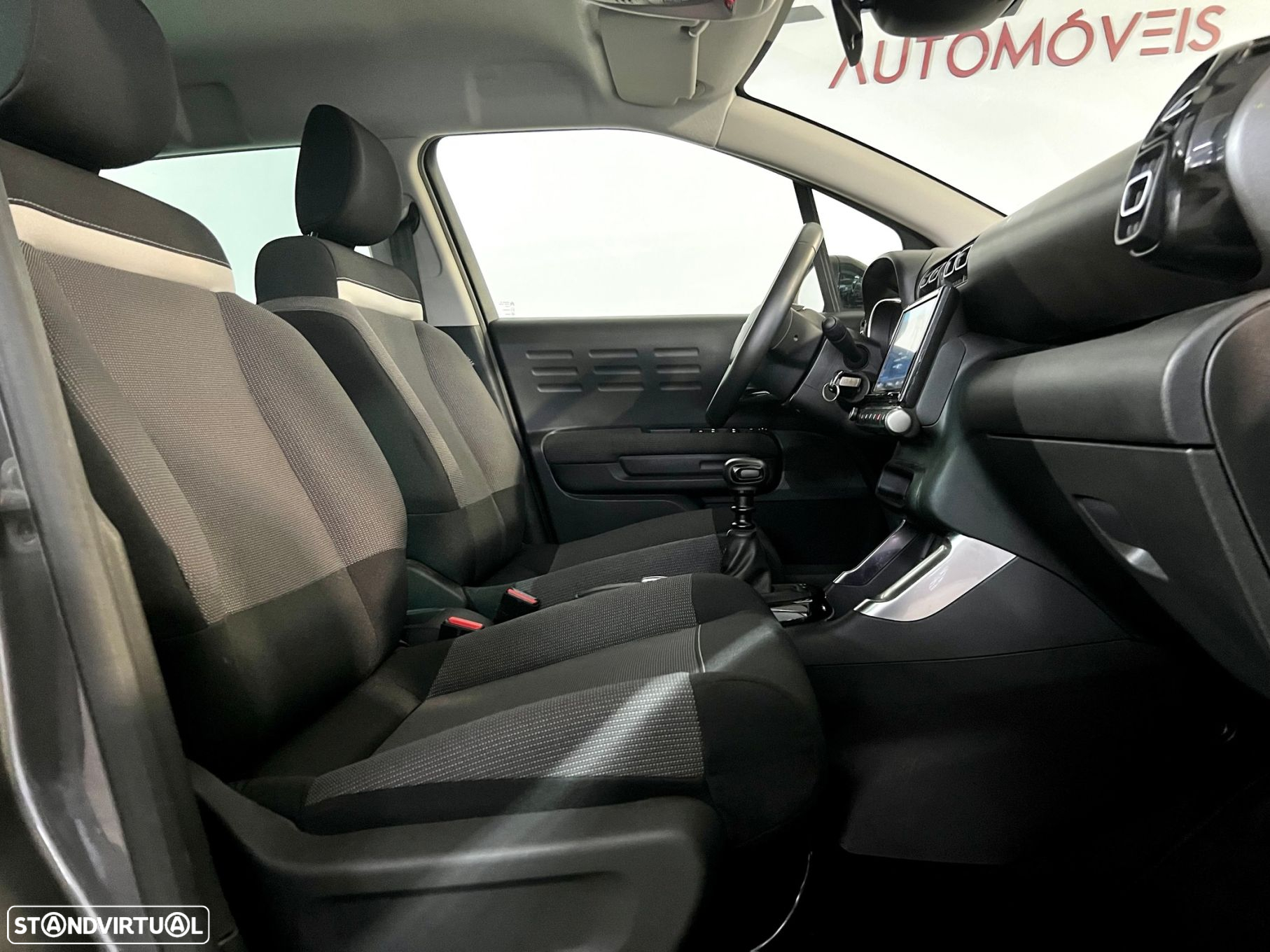 Citroën C3 Aircross 1.2 PureTech Shine - 17