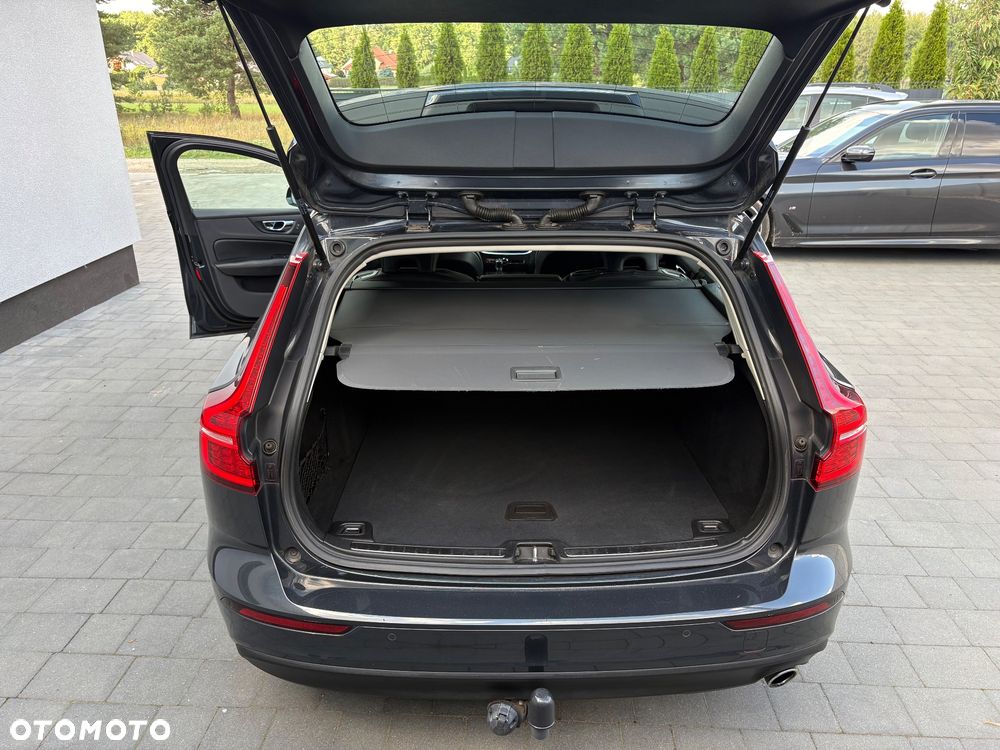 Volvo V60 D3 Momentum Pro - 16