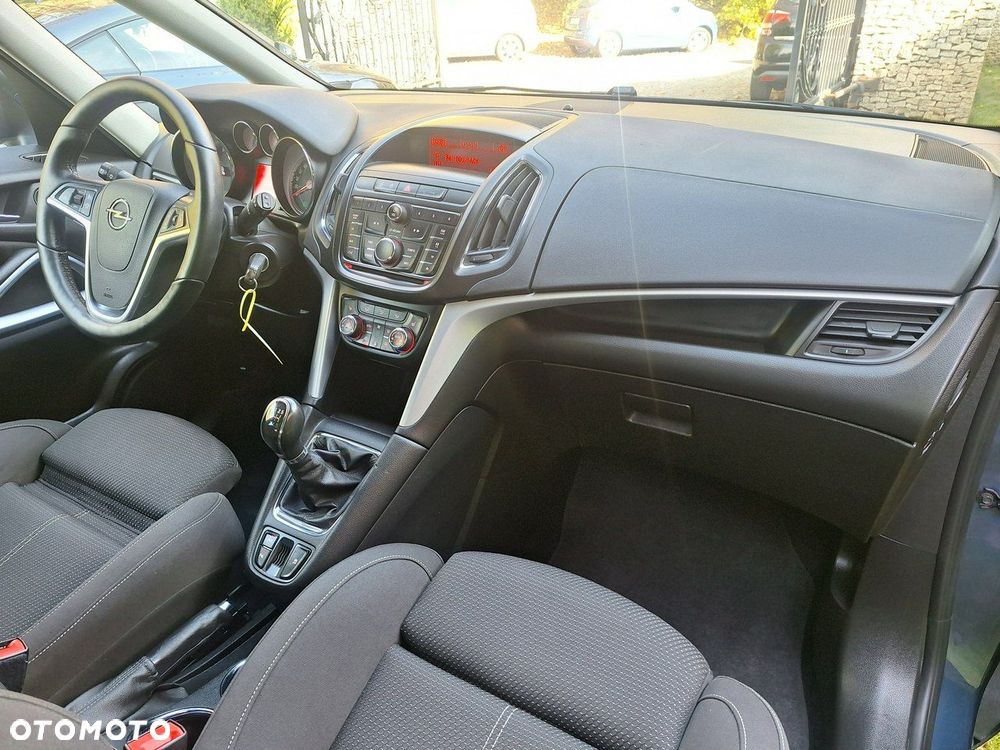 Opel Zafira Tourer 1.6 CDTI ecoFLEX Start/Stop drive - 24