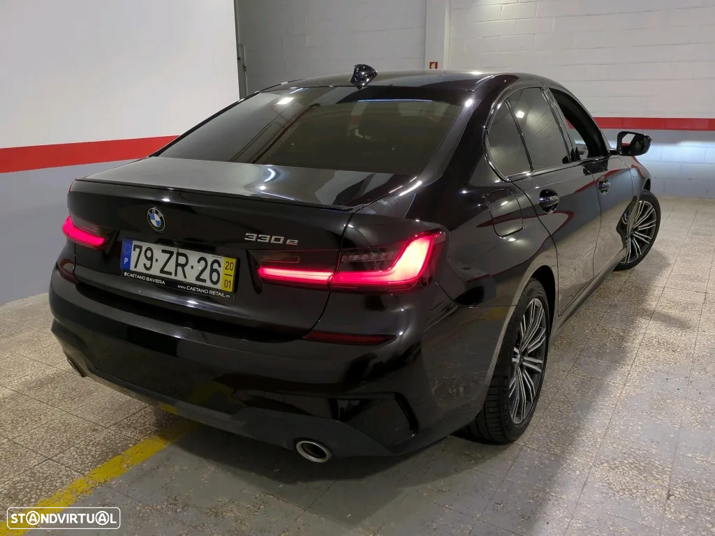 BMW 330 e Touring Pack M Auto - 3