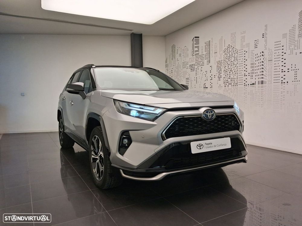 Toyota RAV4 - 6