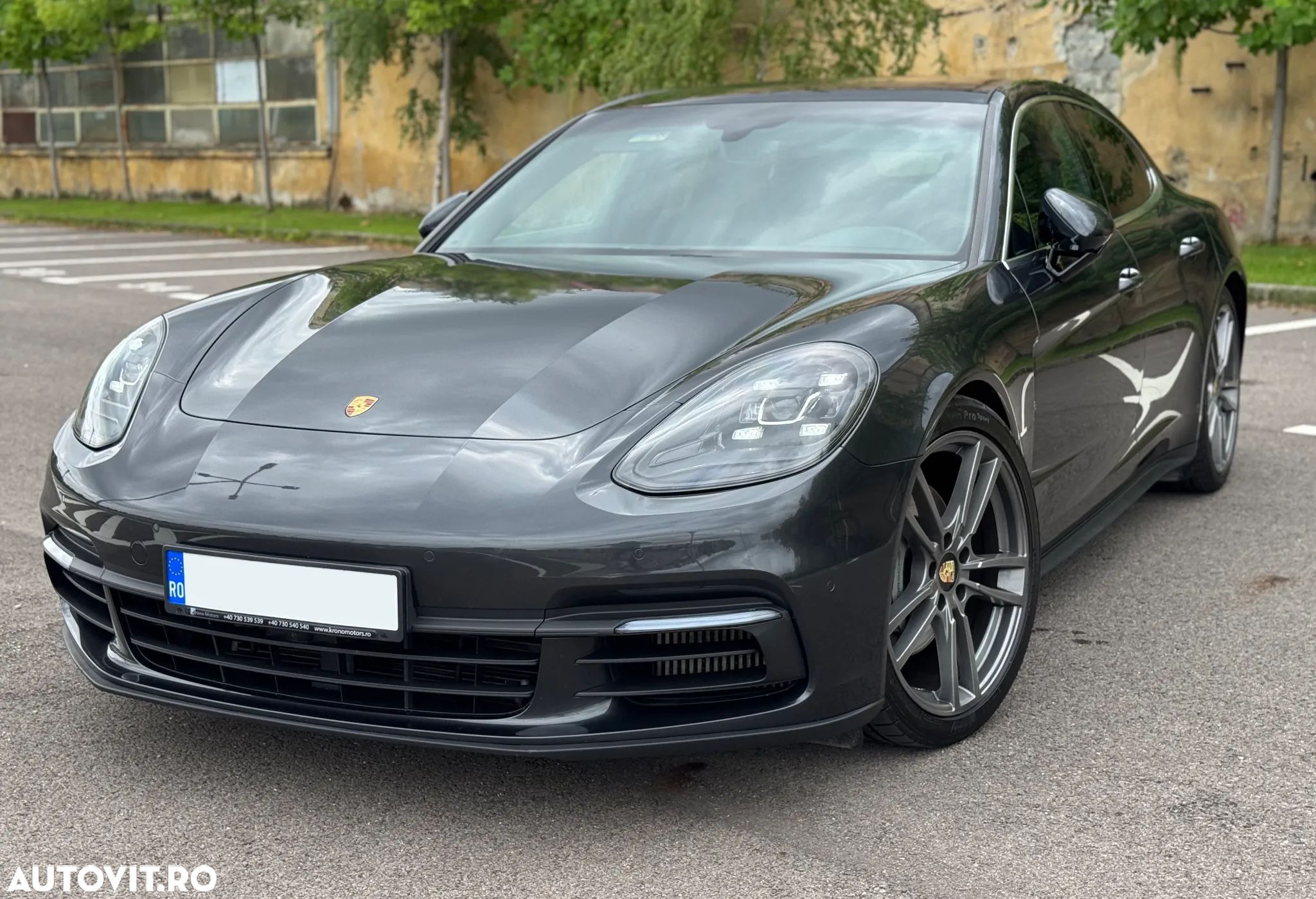 Porsche Panamera 4S - 1