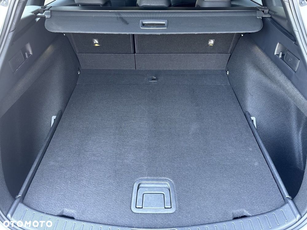 Toyota Corolla 1.8 Hybrid Comfort - 26