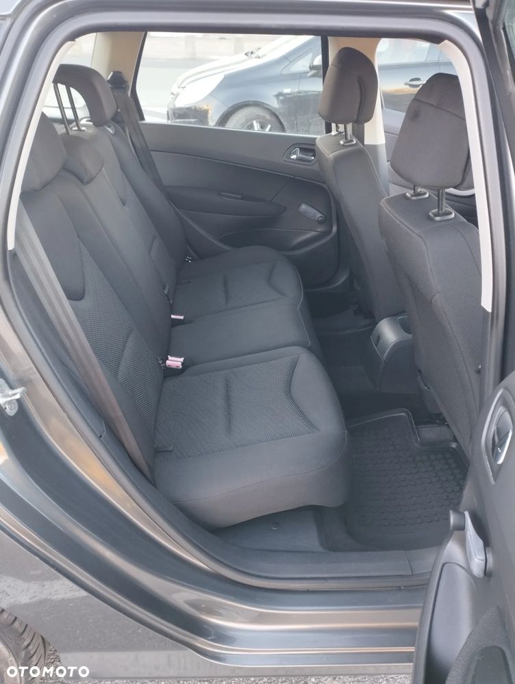 Peugeot 308 1.6 Premium - 11