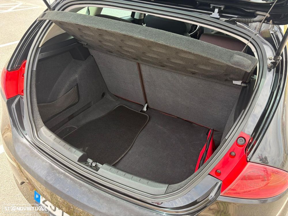 SEAT Leon 2.0 TDI Sport Up - 11