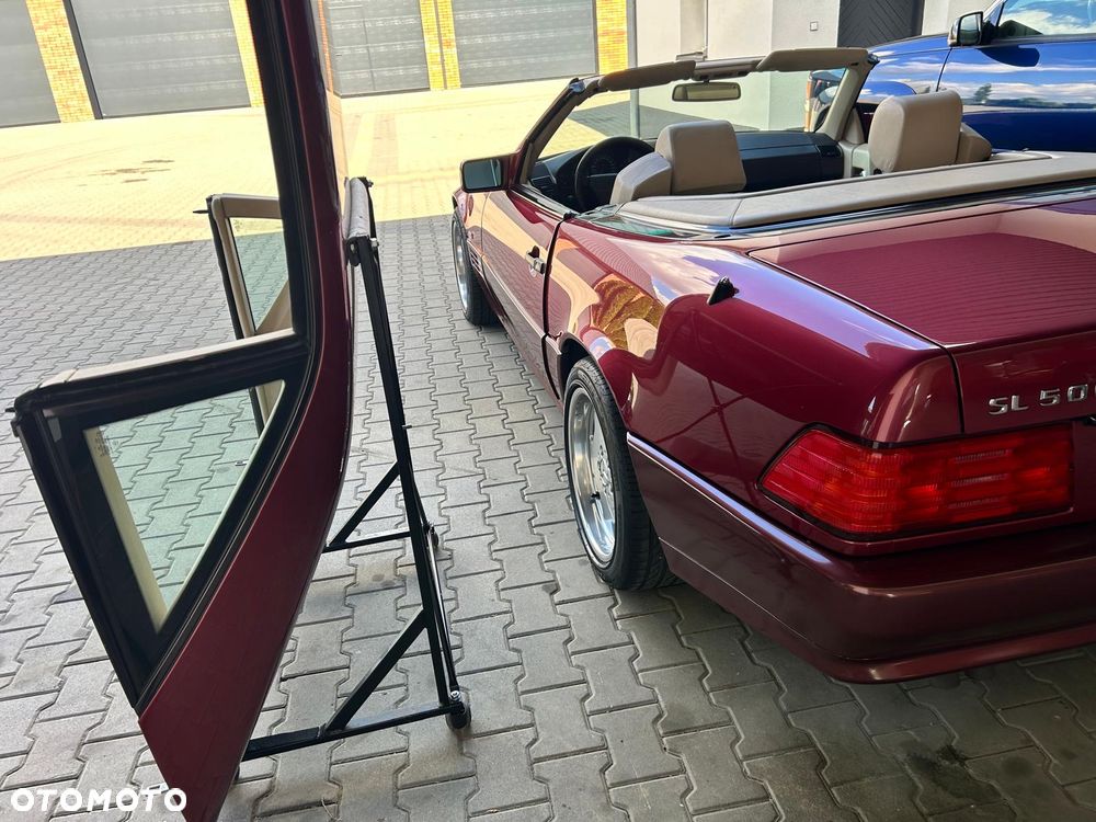 Mercedes-Benz SL - 16