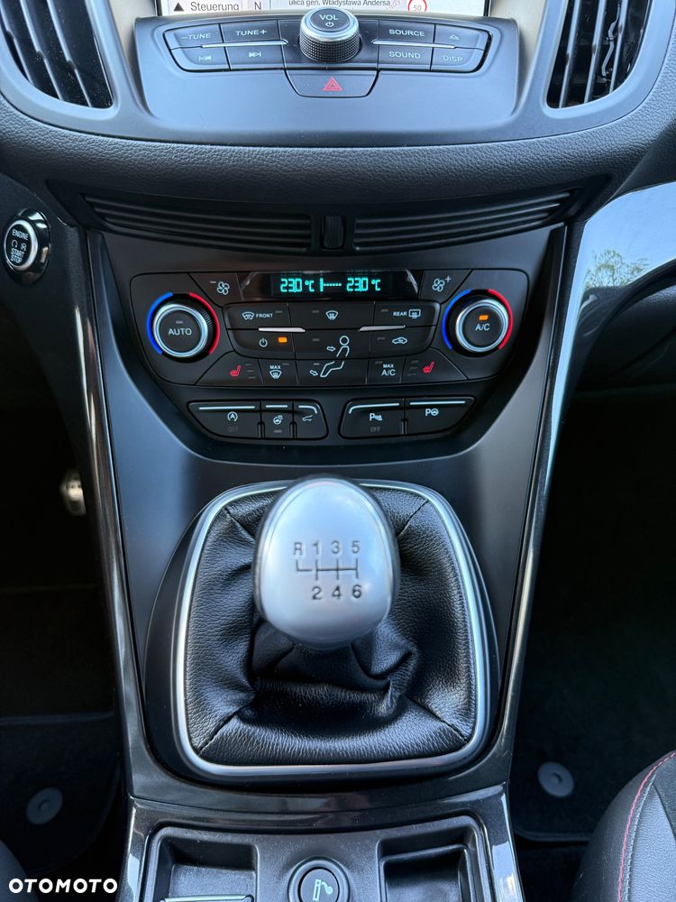 Ford Kuga 1.5 EcoBoost FWD ST-Line X - 26