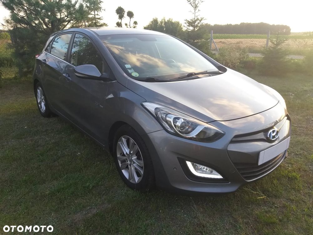 Hyundai i30 1.6 CRDi Fifa World Cup Edition - 4