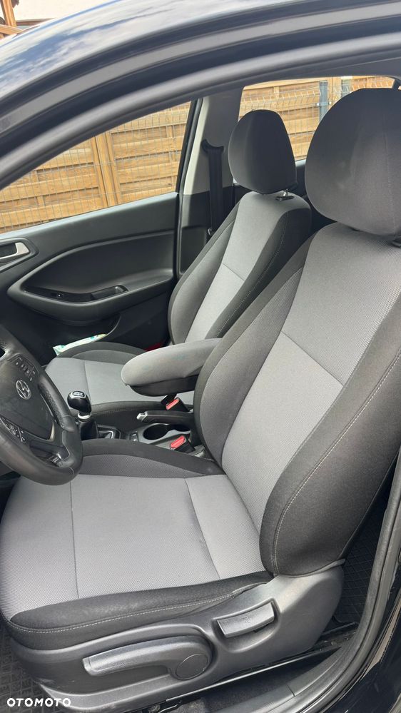 Hyundai i20 1.2 Elegant - 17